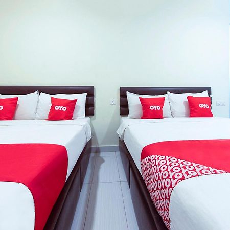 Super Oyo 90385 H3 Hotel Yong Peng Eksteriør bilde