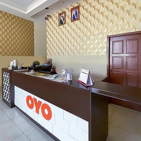 Super Oyo 90385 H3 Hotel Yong Peng Eksteriør bilde