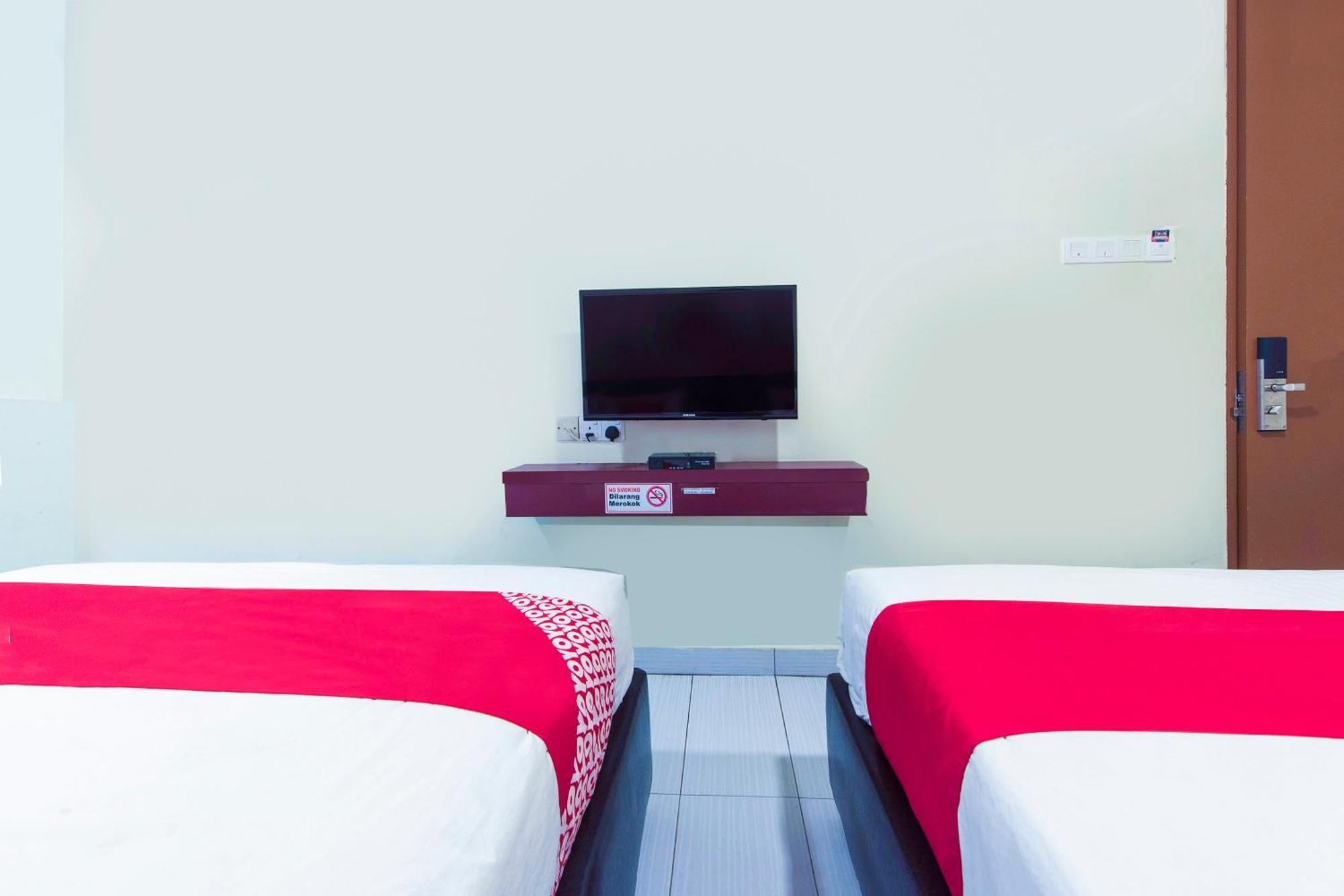 Super Oyo 90385 H3 Hotel Yong Peng Eksteriør bilde