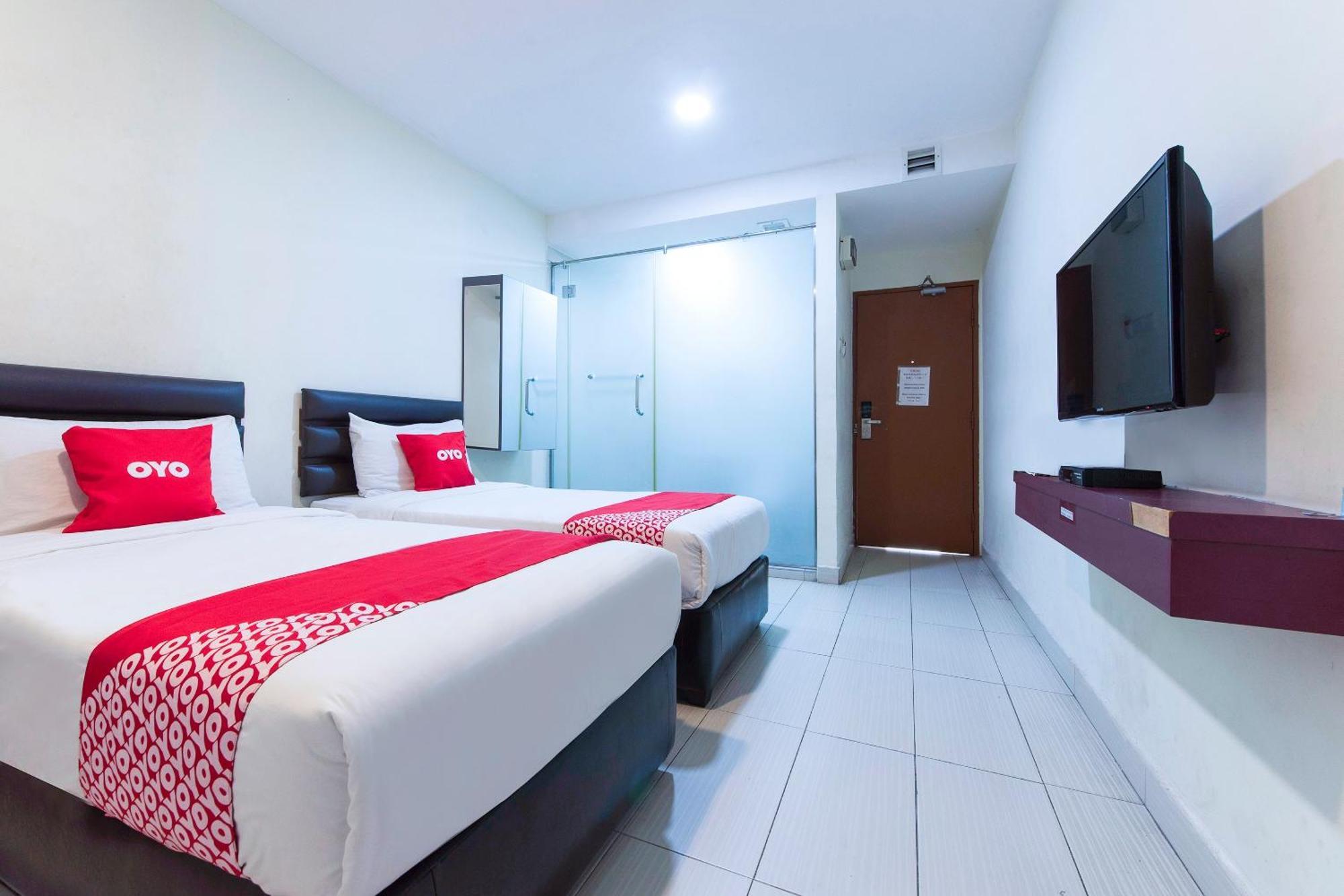 Super Oyo 90385 H3 Hotel Yong Peng Eksteriør bilde